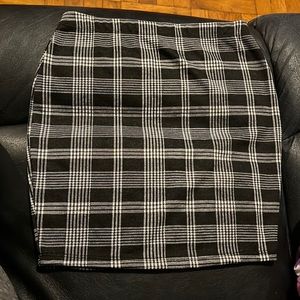 Black plaid mini skirt